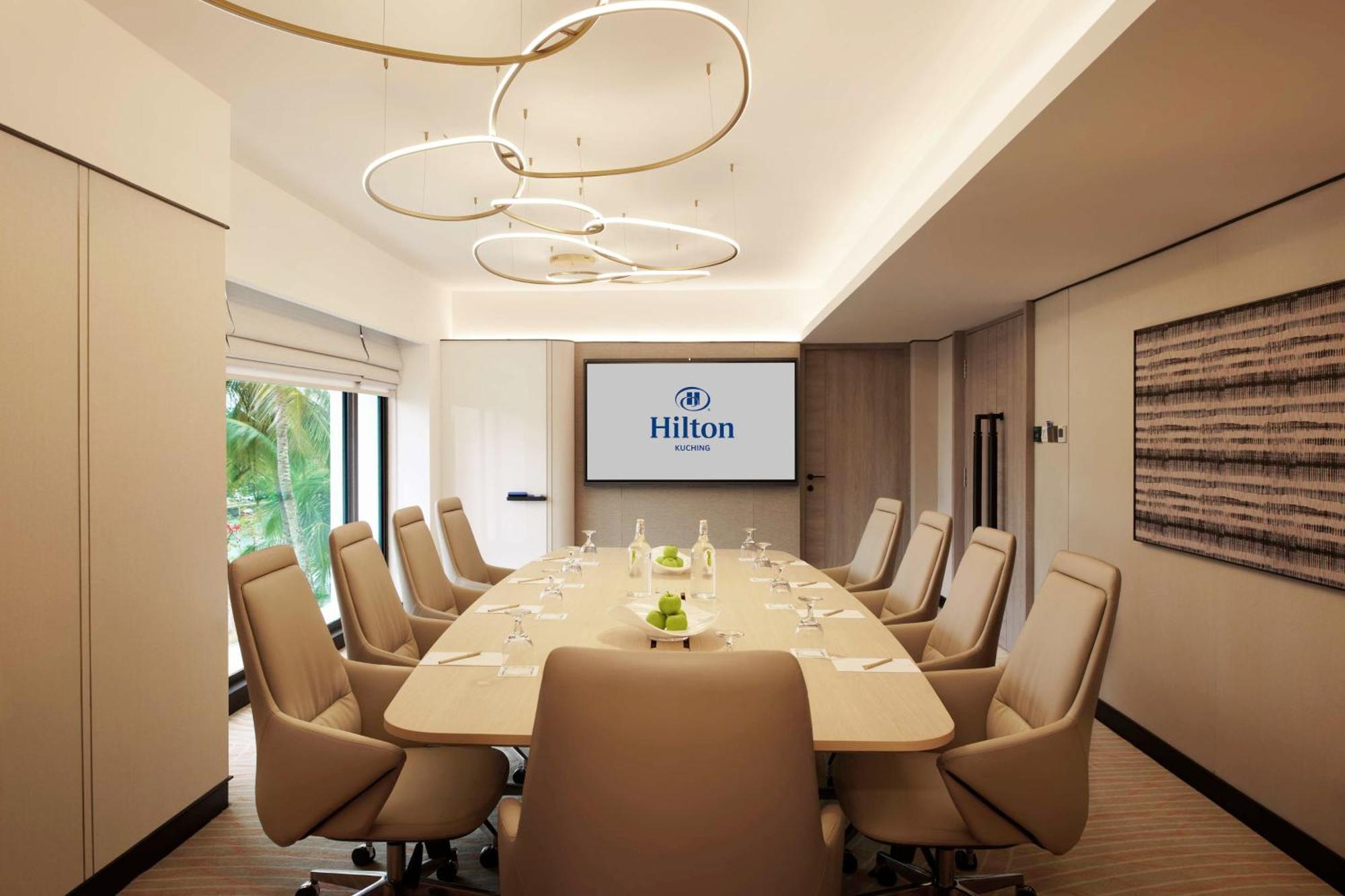 Hilton Kuching Hotel Екстер'єр фото