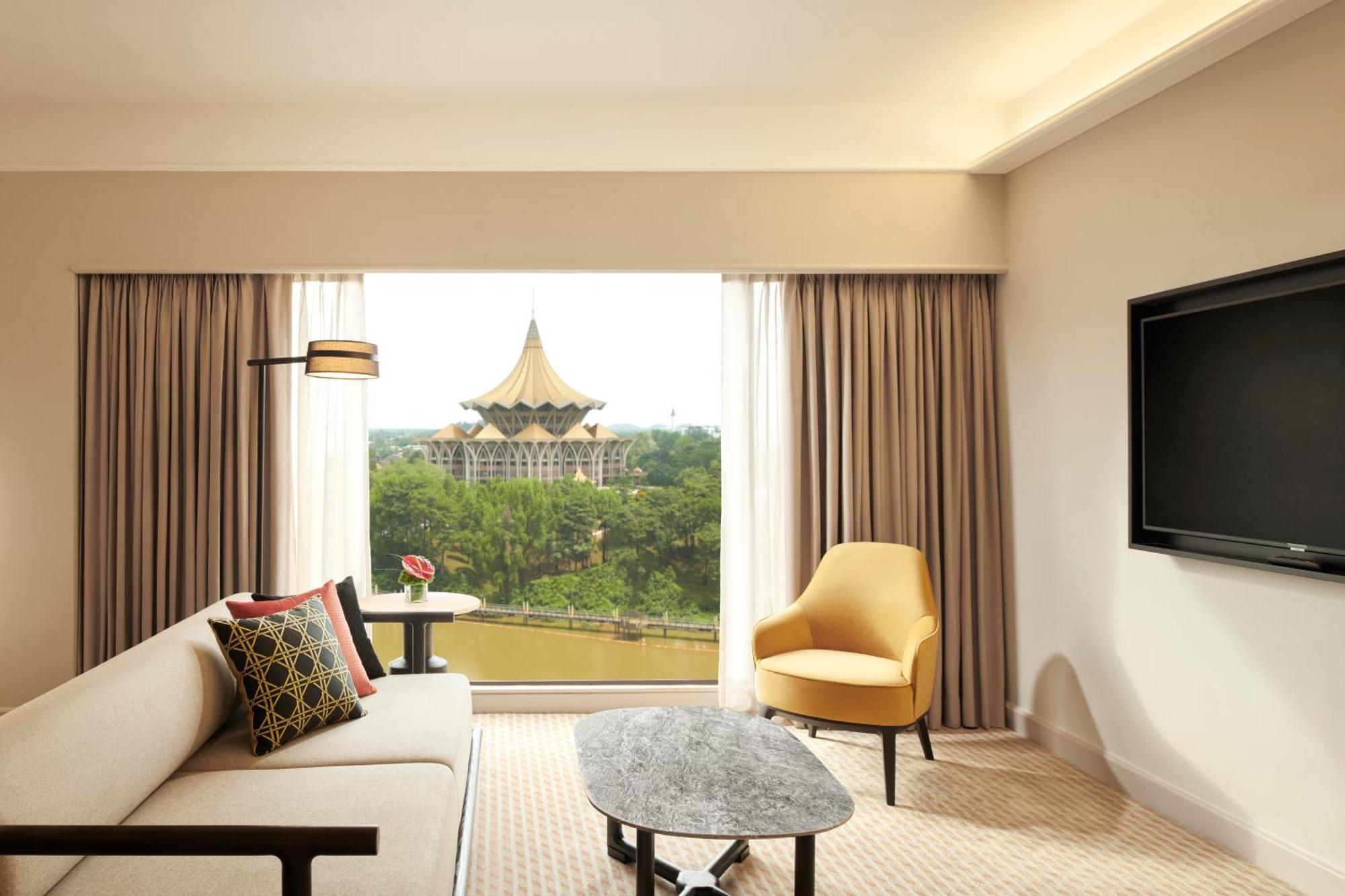 Hilton Kuching Hotel Екстер'єр фото